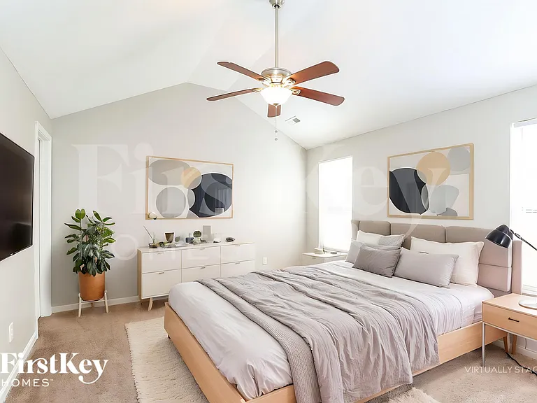 906 Grassy Patch Ln — Photo 13
