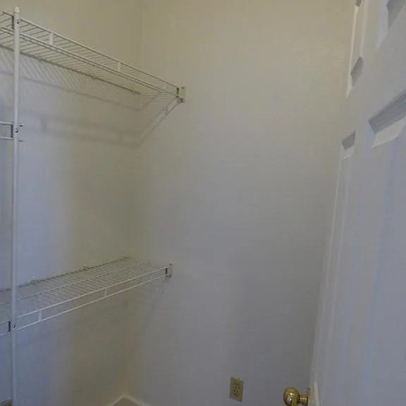 355 Grace St #1 — Photo 10