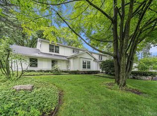 4310 Vernor Ct, Bloomfield Hills, MI 48302