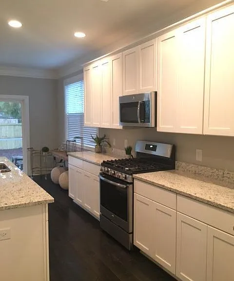 481 Fort Johnson Rd — Photo 3