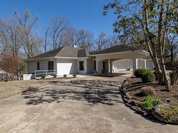 4th image of 5200 Forest Hill Dr N