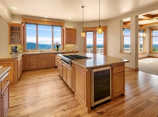 1621 30th Ave NE, Issaquah, WA 98029