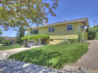 18 Oakland St, Rapid City, SD 57701