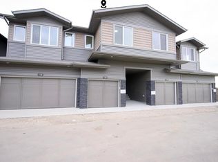 Orchards Crossing, Edmonton, AB T6X 1A3