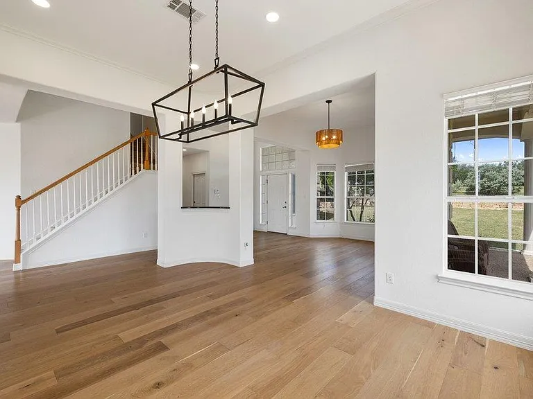 17133 Majestic Ridge Rd — Photo 16