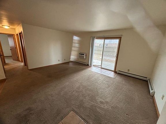 4th image of 1718 Onsgard Rd