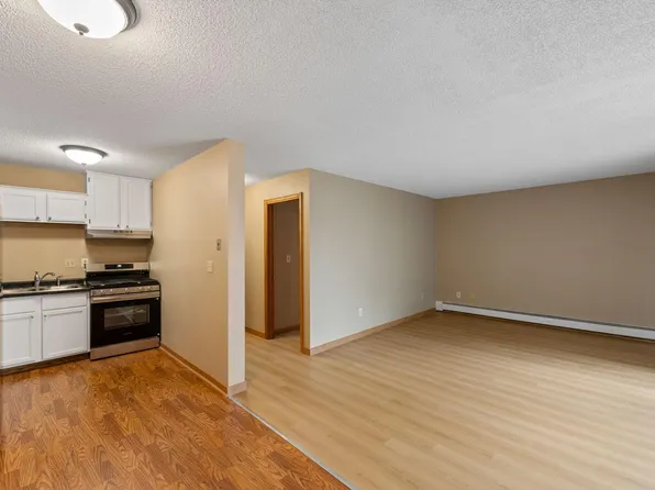 7202 72nd Ln N, Brooklyn Park, MN 55428