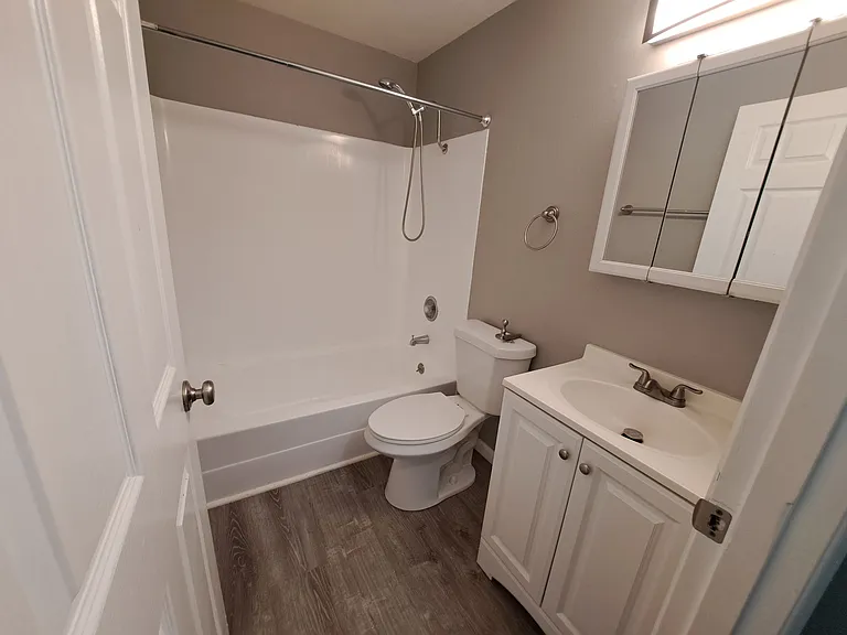 3729 Biscay St NW #B — Photo 22
