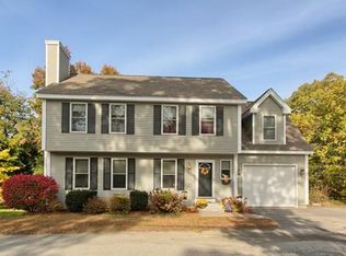 4 Old Wood Rd, Westford, MA 01886
