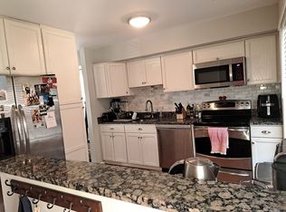 1722 Dogwood Dr, Alexandria, VA 22302