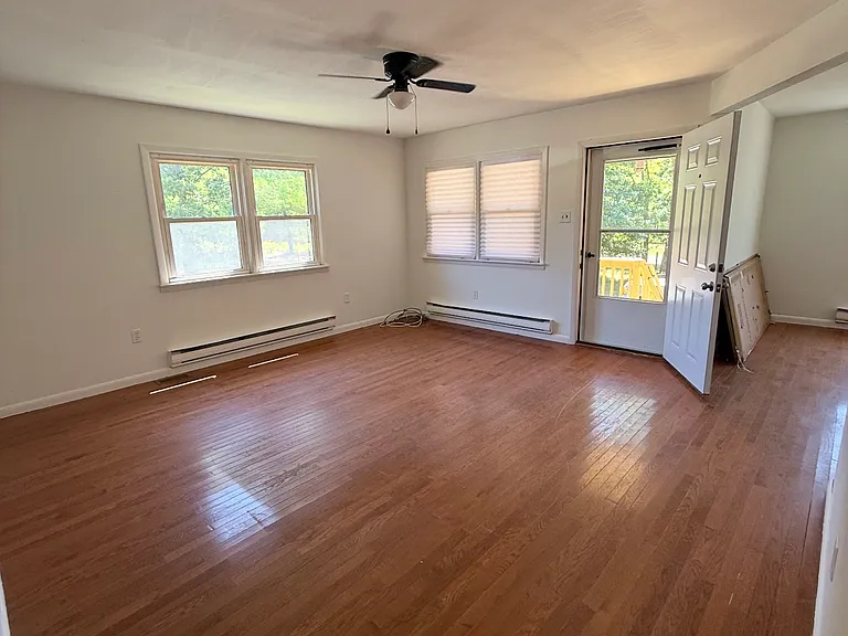 84 Seabreeze Rd #1 — Photo 8