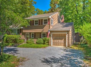 135 Quaker Path, Setauket, NY 11733
