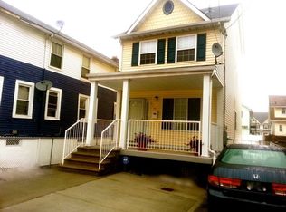 424 Beach 38 St, Far Rockaway, NY