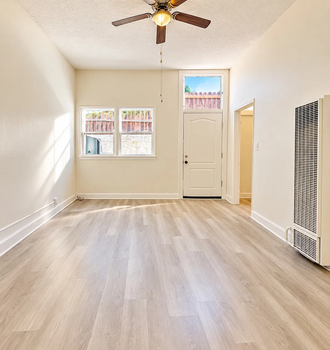 1 bed, 650 sqft, $2,050 — Photo 4