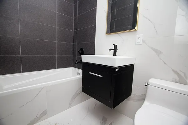 Rented by Zumper Inc | media 51