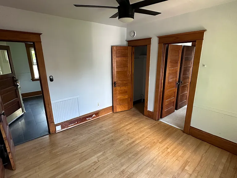1819 4th St NE #2 — Photo 13
