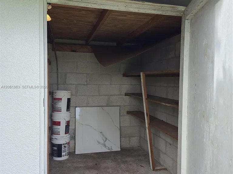 1141 SW 8th Ter — Photo 15