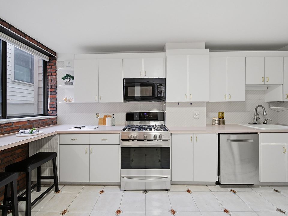 1st image of 71 Lubec St APT 1