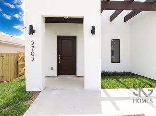 5705 Gillian Dr, Laredo, TX 78046