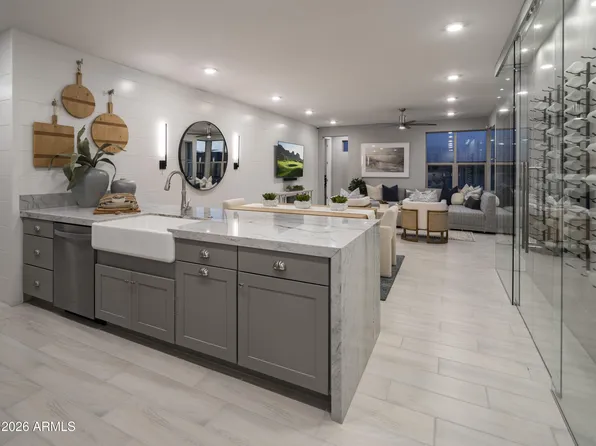 2121 W SONORAN DESERT Drive #164, Phoenix, AZ 85085