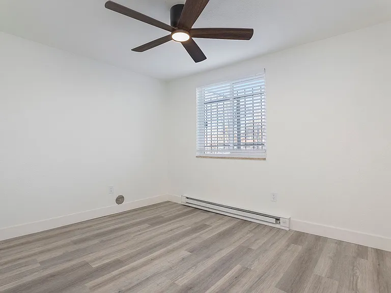 Adamson Apartments — Photo 18