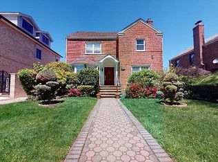 110-49 67th Dr, Forest Hills, NY 11375