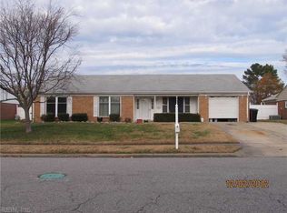 817 Dunhill Dr, Virginia Beach, VA 23464