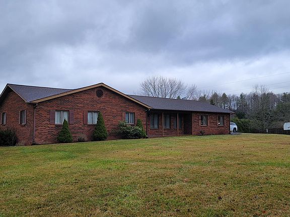 3rd image of 111 Harbin Dr