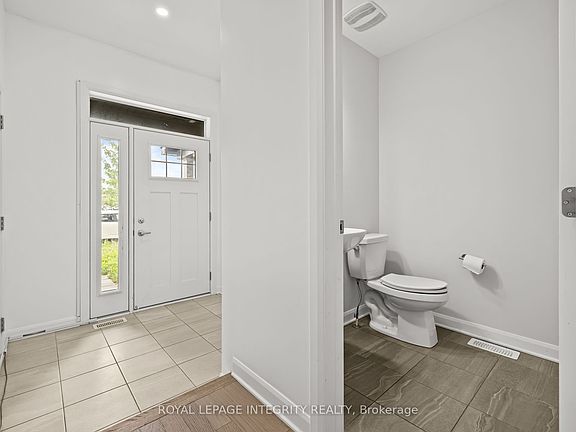 3rd image of 78 Osler St