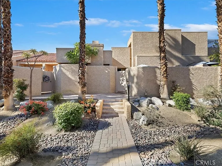 73422 Irontree Dr — Photo 1