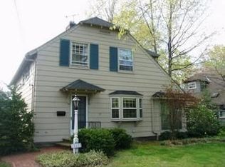 18183 Clifton Rd, Lakewood, OH
