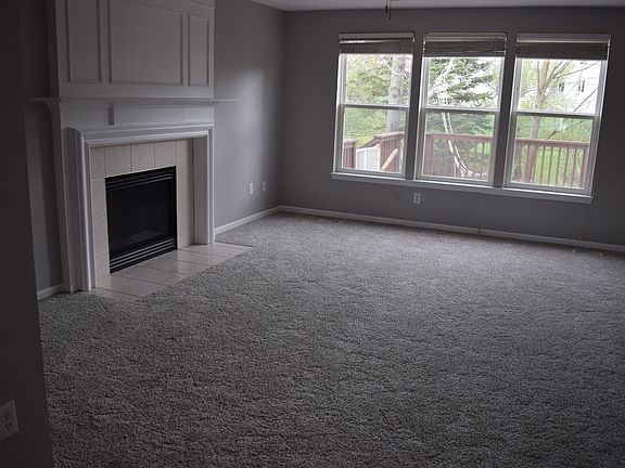 3rd image of 7847 Windemere Ct