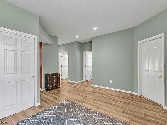 5th image of 6924 Cottage Cir