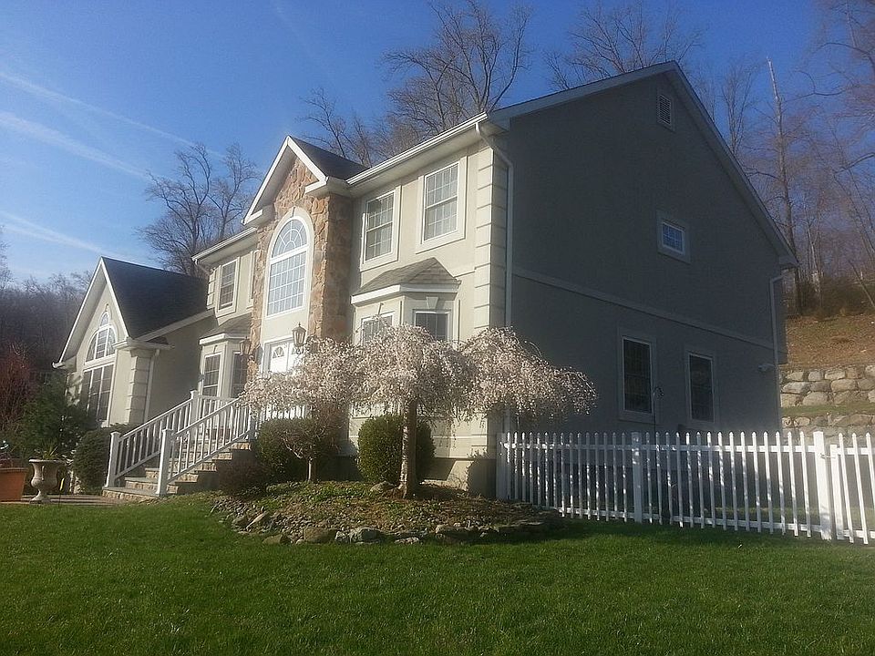 1st image of 24 Osborn St