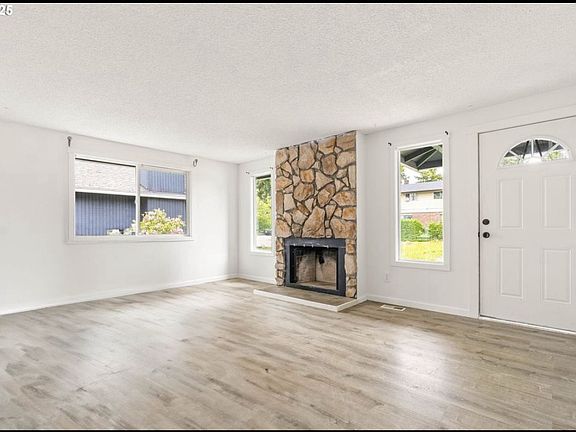 4th image of 2234 NE Barberry Ct