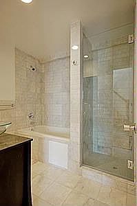 5th image of 218 Eckford St
