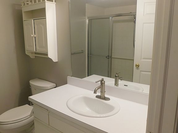 2nd image of 44850 Marigold Dr #342