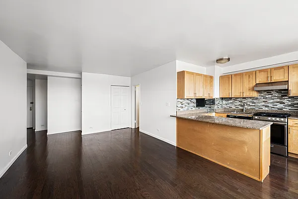 Rented by Compass | media 9