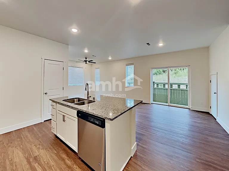 32971 Lookout Ln — Photo 3