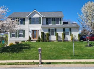 60 Kennard Dale Ave, Stewartstown, PA 17363