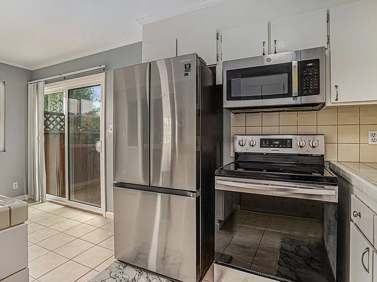 370 Santa Clara Ave #1 — Photo 12