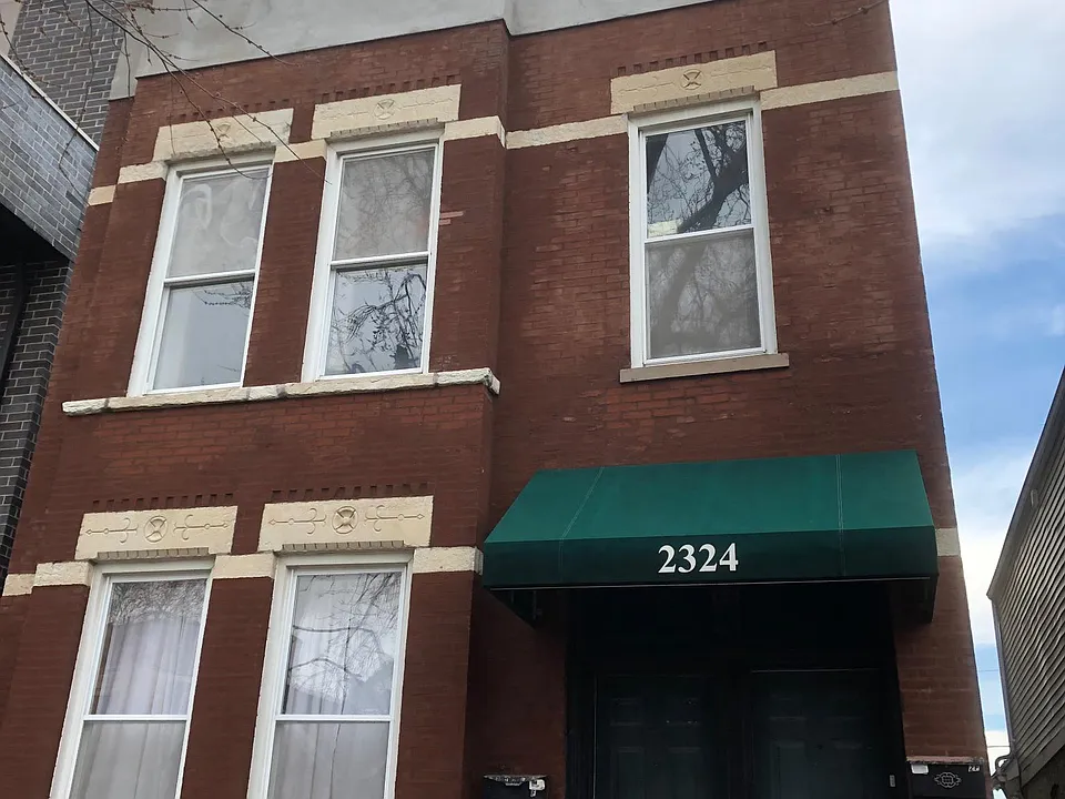 2324 W Shakespeare Ave #2F