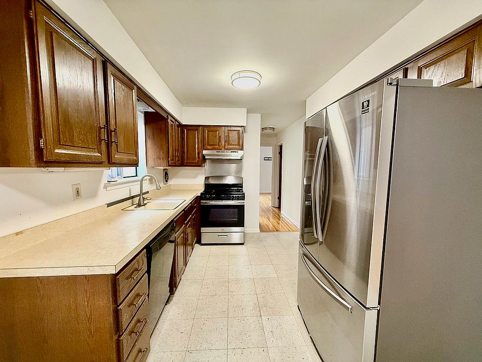 Kitchen Alt View