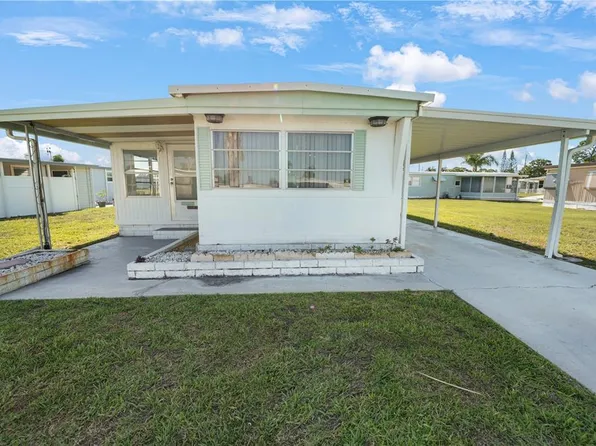 10921 London Dr, Port Richey, FL 34668