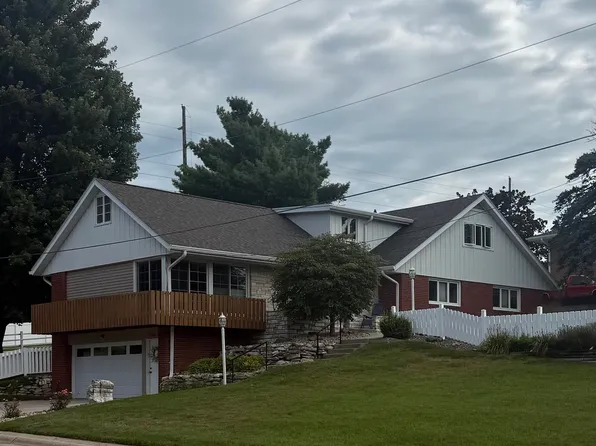 1748 Quint Ave, Carroll, IA 51401