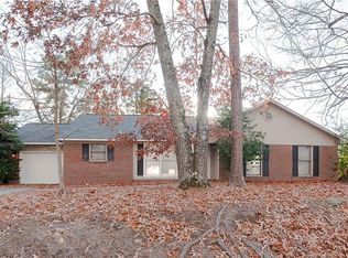 415 Woodberry Cir, Raeford, NC 28376