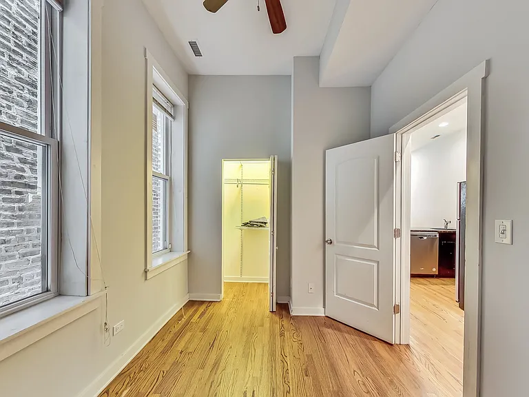 1645 W Huron St #1R — Photo 9