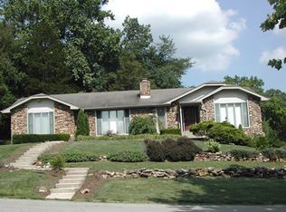 5662 S Paula Ave, Springfield, MO 65810