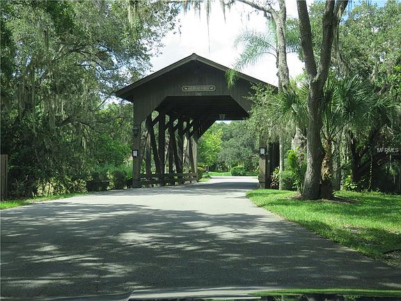 4th image of 1060 Sherwood Forest Dr