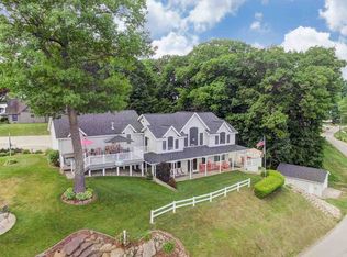1295 Ln 221 Hamilton Lk, Hamilton, IN 46742